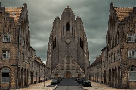 Eglise Grundtvig à Copenhague Linsolite Monstre De Briques