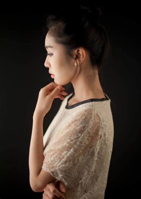 또한 야갤에 해명문을 게시한 자의 디씨인사이드 아이디는 초록우산 재단 직원의 메일주소와 동일합니다. "마초에 지배된 대학로"…페미니즘 게릴라공연 온다