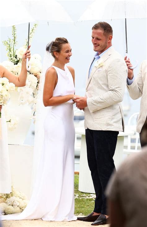 Tom Burgess And Tahlia Giumellis Wedding At Sydneys Watsons Bay Daily Telegraph