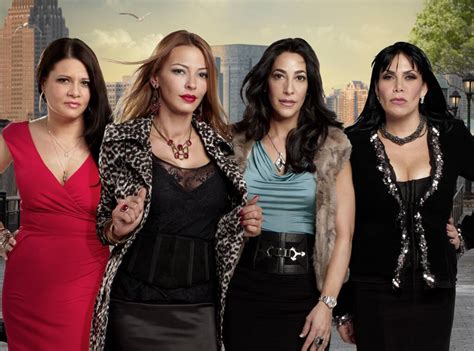 2 person in her powerful gangster organization. Say Goodbye to Mob Wives | E! News