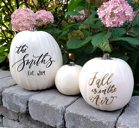 30 Decorating With White Pumpkins