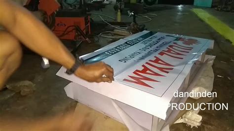 Pada dasarnya menjadikan neon box sebagai media promosi bisa disesuaikan dengan kebutuhan bisnis. Contoh Neon Box Backlite - Red Books