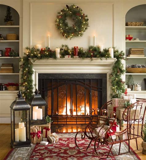33 Popular Christmas Fireplace Mantel Decorations That You Like Magzhouse