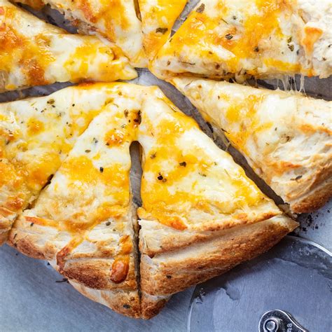 Garlic Pizza Easy Homemade 4 Cheese Pizza Bake It With Love Mytaemin