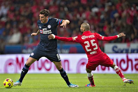 Jan 24, 2020 · el cruz azul vs santos tendrá lugar en la cancha del estadio azteca, como parte de la tercera jornada del torneo clausura 2020 de la liga mx.en los últimos cinco partidos entre la máquina y los laguneros en el coloso de santa úrsula, los cementeros ganaron dos y perdió tres de estos encuentros. Cruz Azul y Toluca empatan sin goles en el peor partido de ...