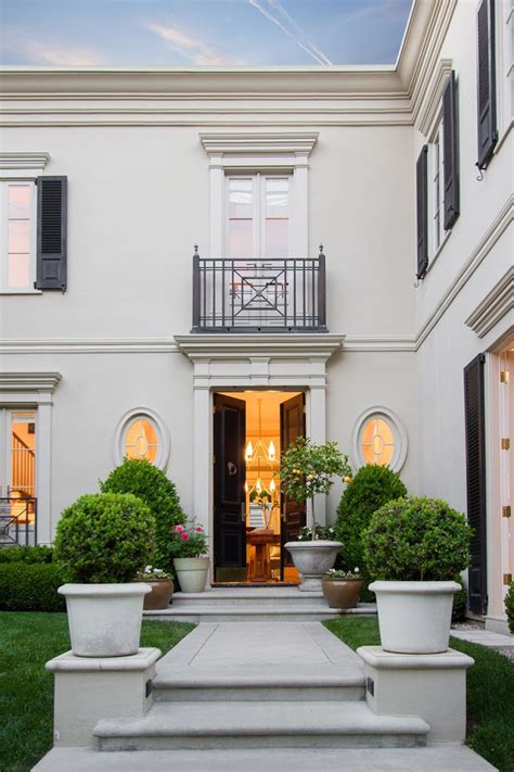 Classic Contemporay Decor Palladian Architecture Luxury Home Beverly