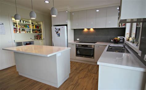A kitchen pantry is a small structure with cabinets placed in the kitchen where you can store foodstuffs, drinks, dishes, linen, and other containers and provisions that are as a rule, don't place your best kitchen pantry near the source of heat or behind the chimney wall. Pantry designs for today's kitchen - Matthews Joinery