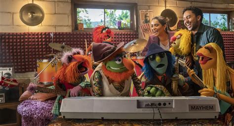 New Trailer ‘the Muppets Mayhem Arrives In May Moviefone
