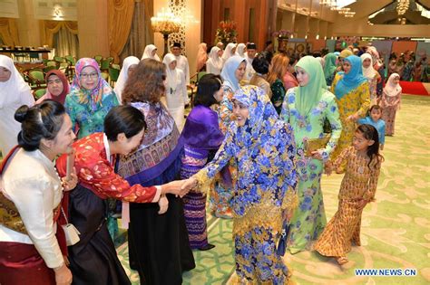 If you don't know a great deal about this annual occasion, fret not! Brunei's royral family celebrate Hari Raya Aidilfitri ...