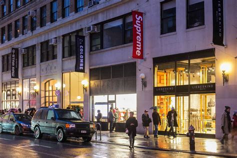 Pet supply store | manhattan, new york, ny. Supreme | The Official Guide to New York City