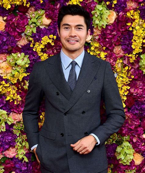 Emilia Clarke & Henry Golding Are Here To Reinvent The Holiday Rom-Com