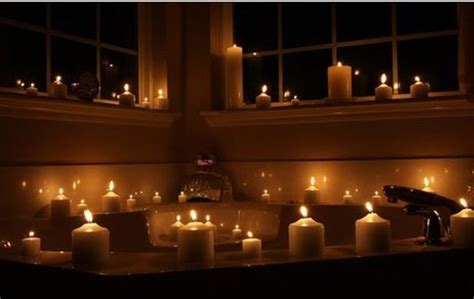 Using A Candle Light Room To Create A Romantic Setting Home And Garden Decor