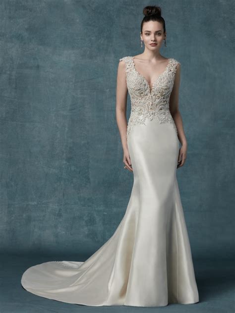 Ihr kleid für den großen auftritt. MAGGIE SOTTERO - Brautmoden, Brautkleider ...