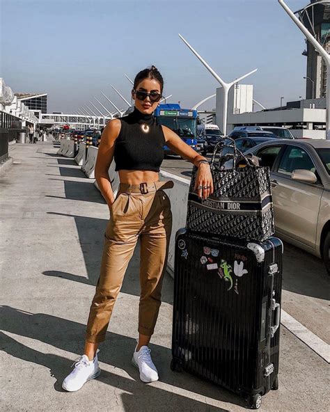 15 Airport Outfit Ideas To Wear In 2019 Page 3 Of 3 Fashion