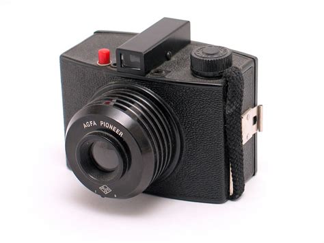 Annoncer med agfa kamera på dba. Timothy Schenck | Photography: Vintage Camera: Agfa Pioneer
