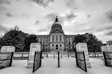 Georgia State Capitol And Liberty Plaza Photograph By Craig Fildes Pixels