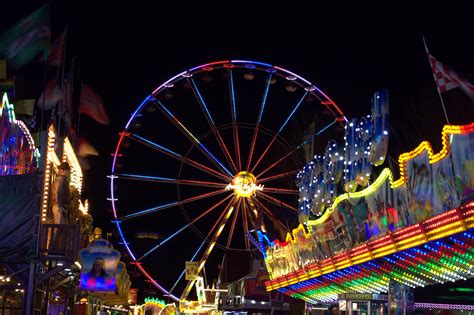 Photographing Carnival Rides At Night