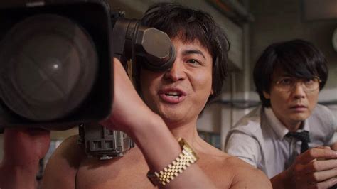 Japonya da Koltuk Altı Kılını Popüler Hale Getiren Feminist Yetişkin Film Yıldızı Kaoru Kuroki