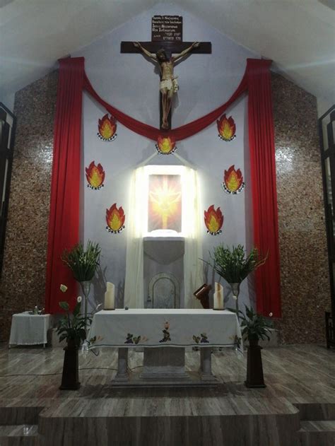 El pentecostés es una festividad de carácter religioso que se celebra cincuenta días después. Pentecostes | Decoraciones del altar de la iglesia ...