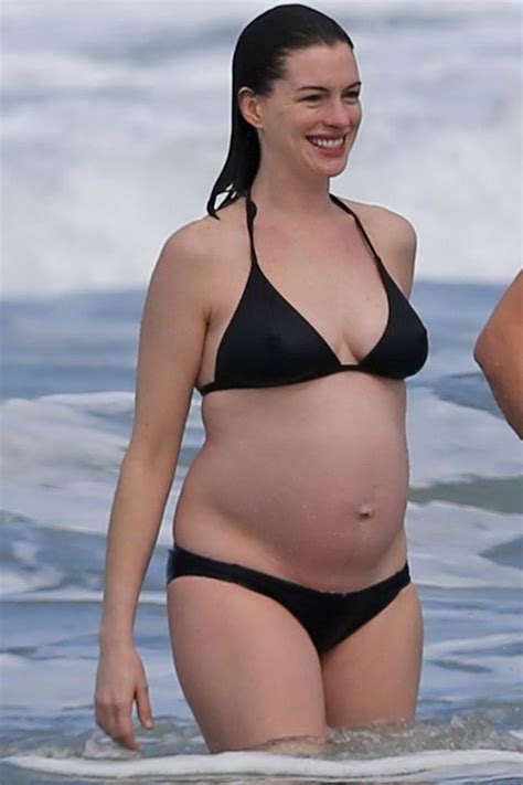 Pregnant ANNE HATHAWAY In Bikini At A Beach In Hawaii 01 03 2016