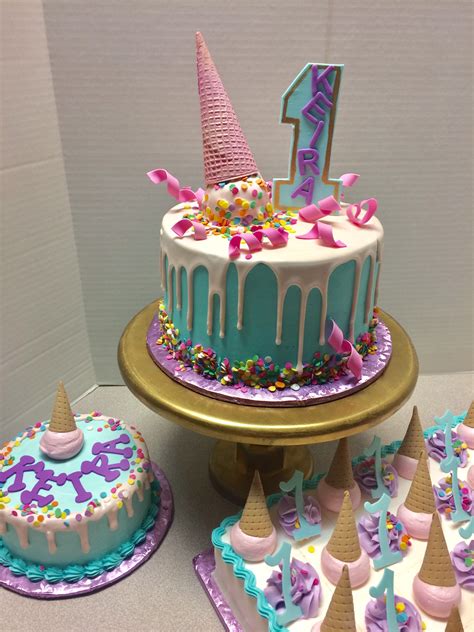 Learn how to make this cute and easy kit kat checkerboard cake in our free cake video! Kids Birthday Cakes - Rosie's Creative Cakes