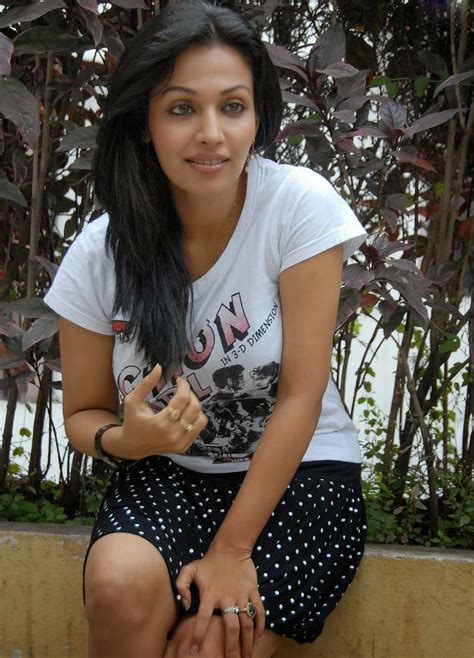 Actressmail Actress Asha Saini Hot Spicy Photo Gallery