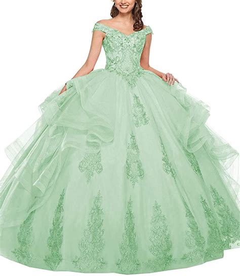 Want to tie in some traditional celtic wedding ideas into your ceremony and reception? Irish Wedding Dress