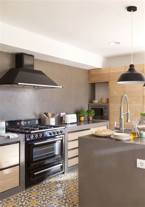 ✅ contáctanos en la zona de cocción de esta foto de cocina moderna esta formada por una placa de inducción alojada en un muebles bajo cacerolero extraible de 120 cm de. Tipos de encimera que le darán un aire nuevo a tu cocina