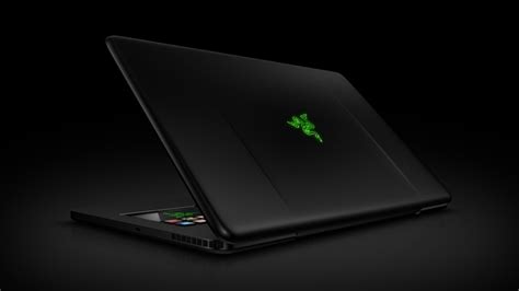 Razer Blade Gaming Laptop Is Green The New Black Stuff Review