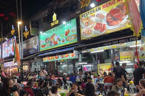 Jalan Alor Food Street Tourist Guide The Gees Travel