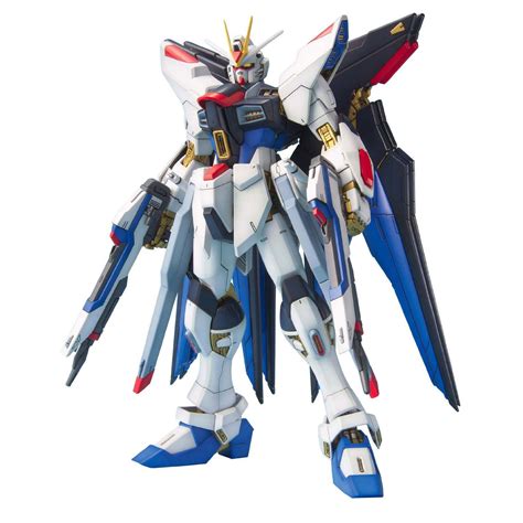 The strike freedom gundam is my favorite mobile suit in sdgo. Bandai 1/100 MG Strike Freedom Gundam at Hobby Warehouse