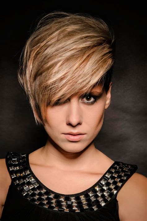 Über 1.000 ideen zu bob frisuren hinterkopf auf pinterest. Freche Undercut Frisur - Schicke Kurzhaarfrisuren für Damen