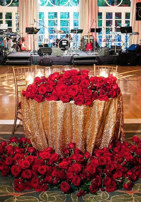 Gold Sweetheart Table With Red Rose Décor Photo Lin And Jirsa