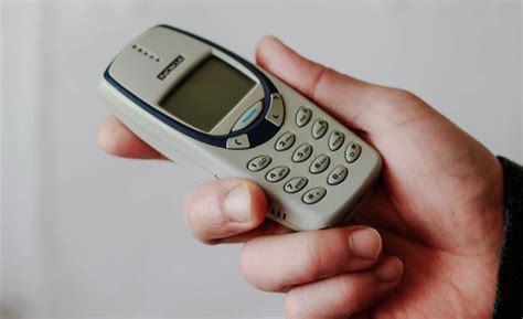 Das Nokia 3310 Ist 20 Jahre Alt So Haben Sich Unsere Handys Entwickelt