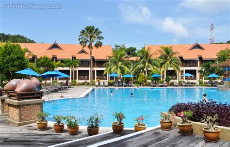 While redang island doesn't boast a huge selection of accommodations close to the city centre, the taaras beach & spa resort is close enough to. Entree Kibbles: Laguna Redang Island Resort Review @ Pulau ...