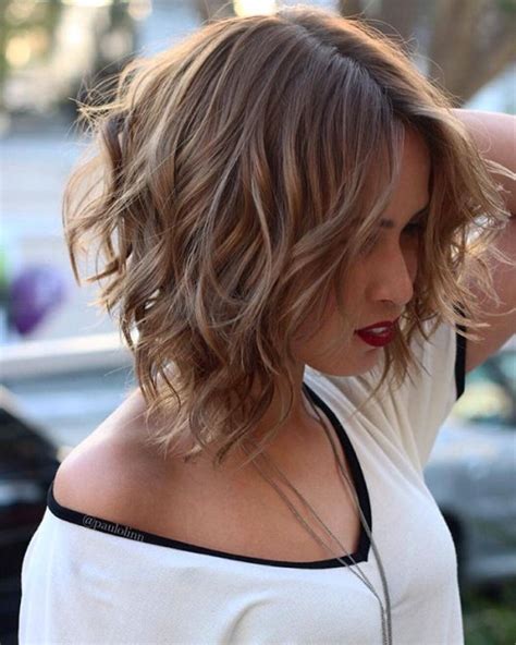 Best Short Haircuts And Short Hairstyles For Women 2021