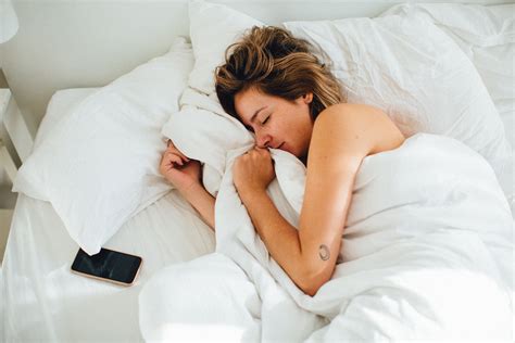 Sleep Do Mobile Phones Make It Harder To Nod Off