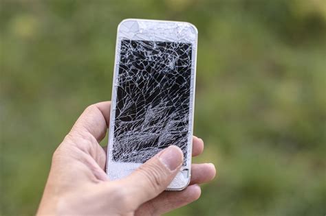 There Might Be An Atomic Fix To Broken Iphone Screens
