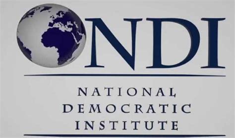 Le National Democratic Institute Honore Des Personnalités Tunisiennes