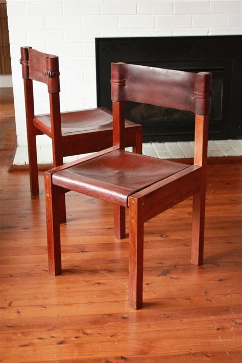 Mid Century Leather and Wood Chairs Set of 6, by Griffith ... It is mounted on wooden frame.