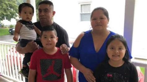 Una Madre Estrangula A Sus Tres Hijos Antes De Suicidarse En Eeuu