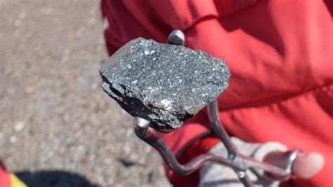 Meteorites Found In Antarctic Icefield Theu