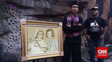 12 ziyaretçi bens radio ziyaretçisinden 8 fotoğraf ve 2 tavsiye gör. Photo Lawas Benyamin Dan Karyawan Bens Radio / Bens Radio ...