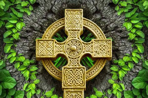 4 Irishcelticwelsh Symbols For Luck