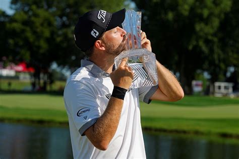 Lee Hodges Gets His 1st Pga Tour Victory With A Wire To Wire Win At The 3m Open By 7 Strokes
