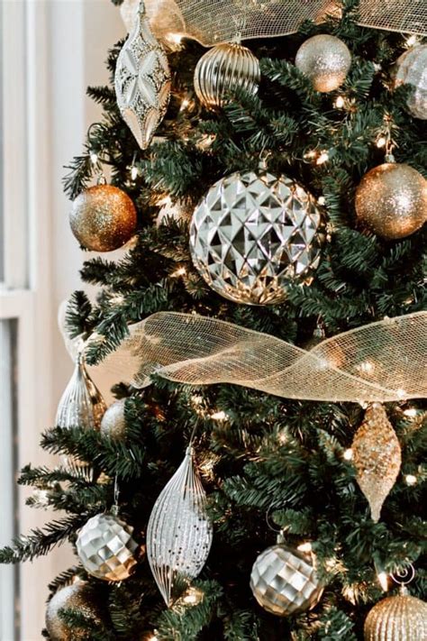 How To Decorate A Christmas Tree Step By Step Celebrations At Home