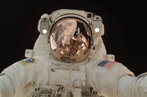 Youre An Astronaut On A Spacewalk—and Your Helmet Is Filling With