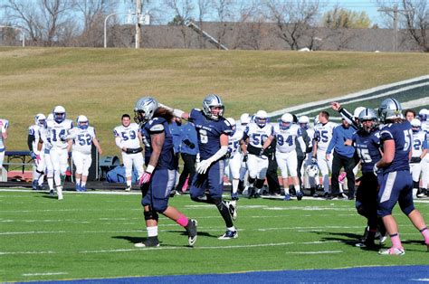 Dickinson State Blue Hawks' injuries continue piling up - The Dickinson