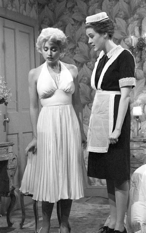 .1986, mtv, madonna homens sem alma estão apaixonados, madonna meu coração foi roubado louco, porque você é como a madonna mtv, madonna estou apaixonado, madonna você é a ladra. madonna-snl-85-6 | Madonna, Madonna 80s, Madonna pictures