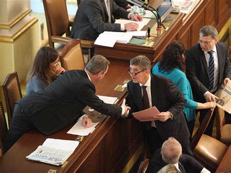 Sdělila to televize prima, která projev odvysílá. Projev Miloše Zemana ve sněmovně | ParlamentniListy.cz ...